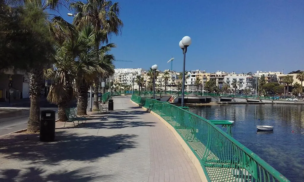 The April Maisonette Marsaskala Apartmán